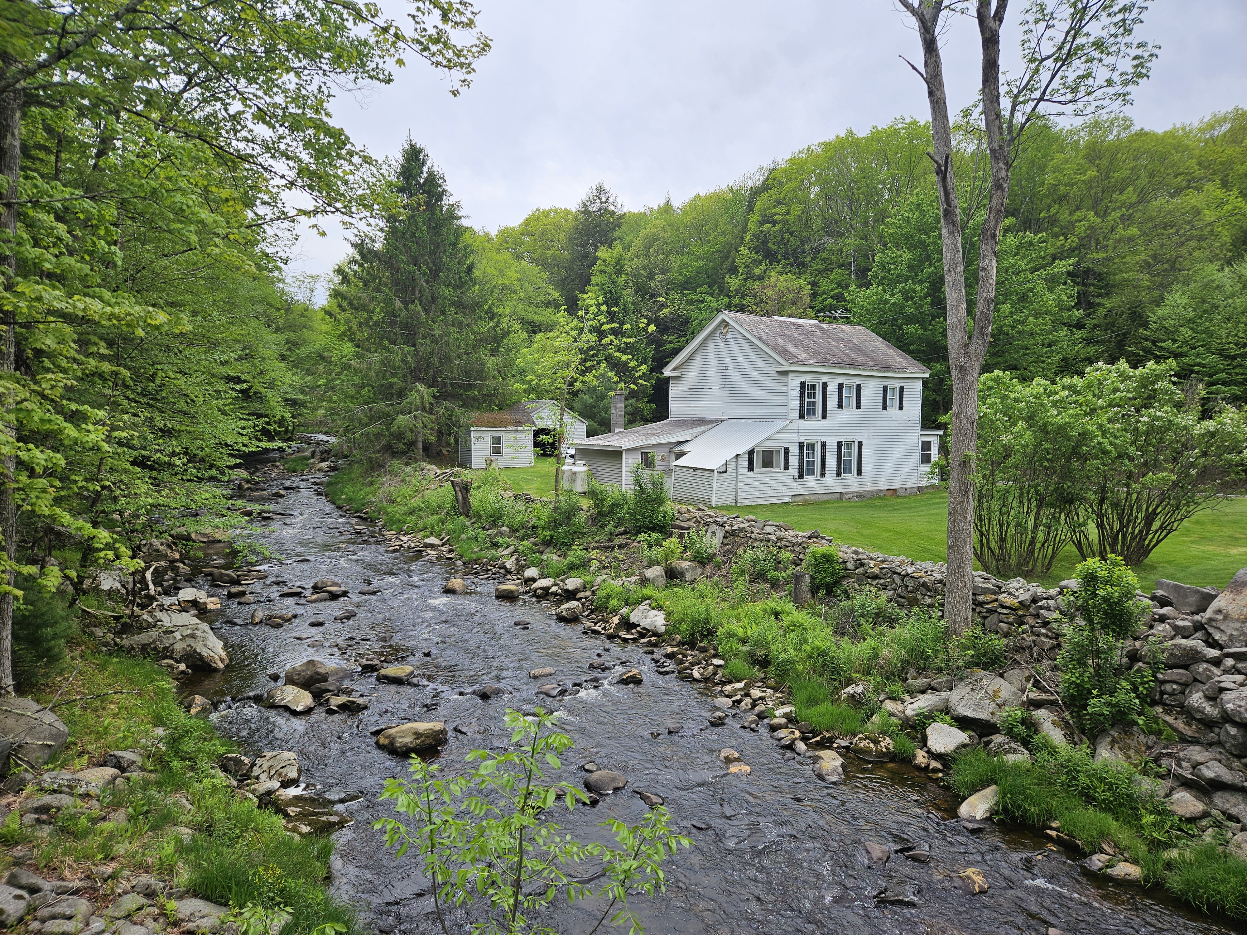 https://0201.nccdn.net/4_2/000/000/008/dee/01-20260521_142058_resized.jpg