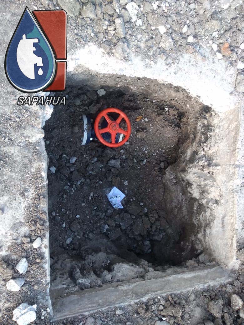 INSTALACIÓN DE VÁLVULA DE 2 1/2" EN CALLE STA. ISABEL, COL. AVIACIÓN 1a. SECC.