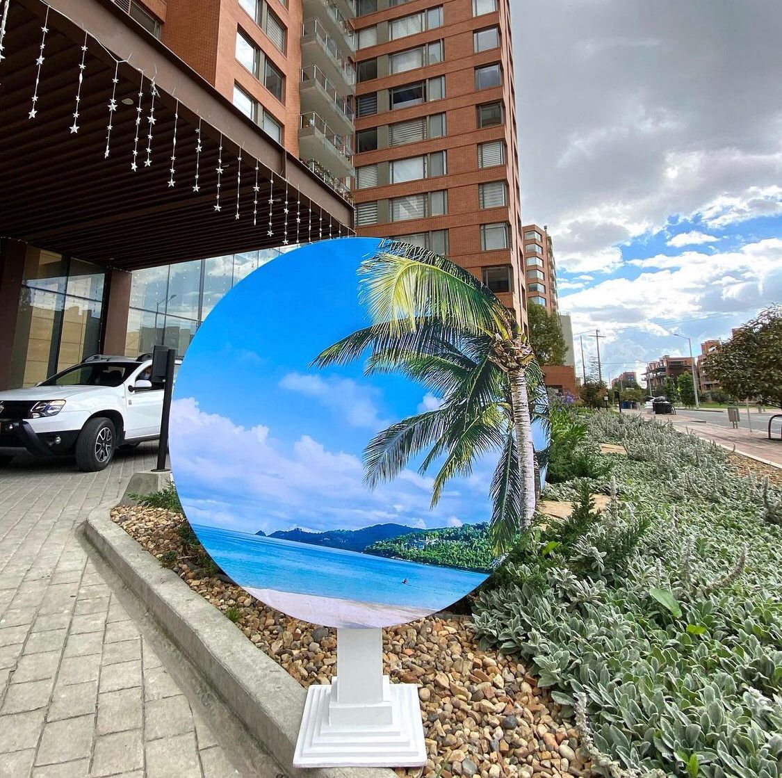 Circulo Efecto 3D Tematico
1. metro diametro x 1.55cm Altura
$80.000