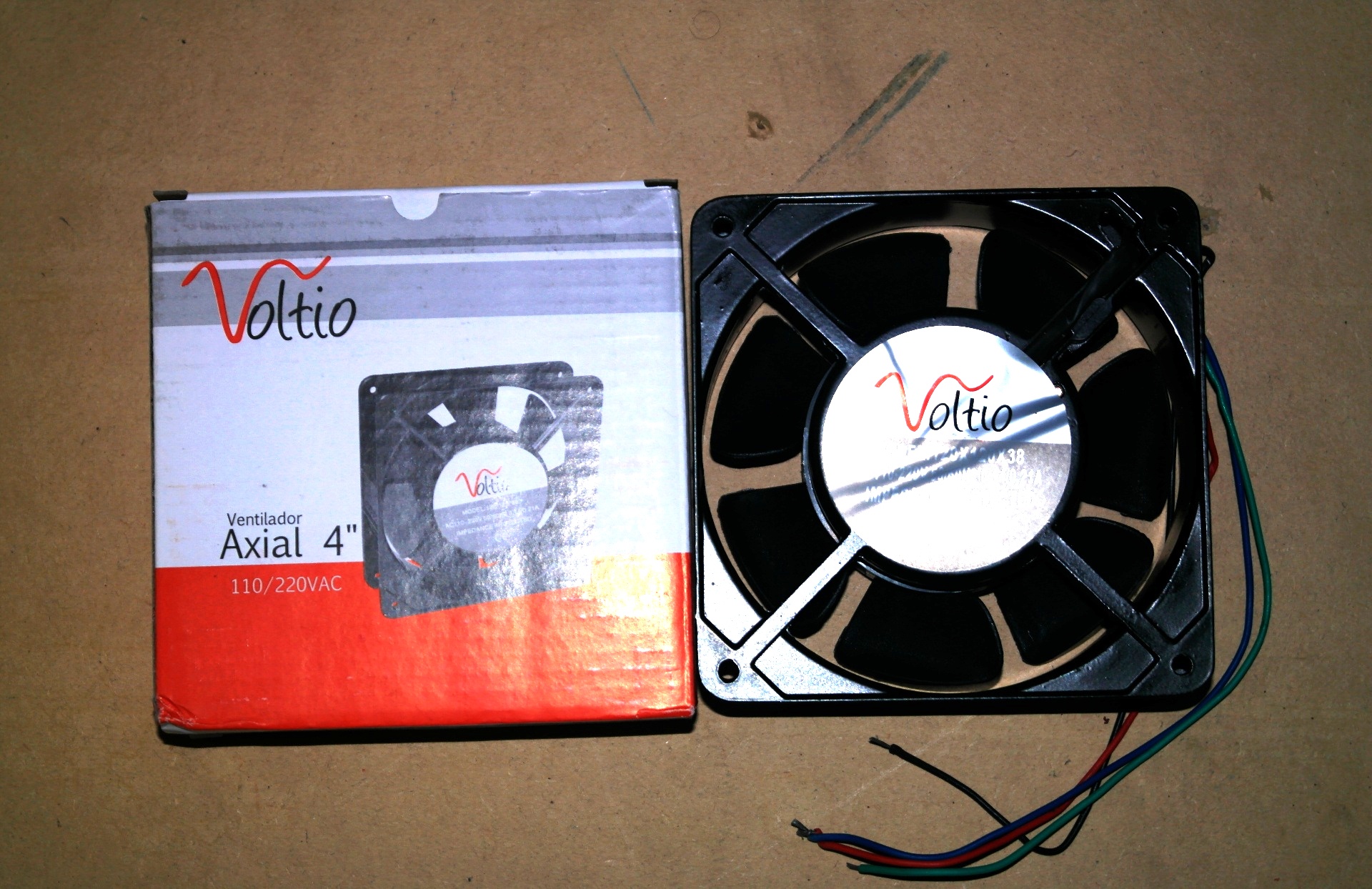 Ventilador Axial 4" 220V Negro 7 
aspas Codigo: 20299
