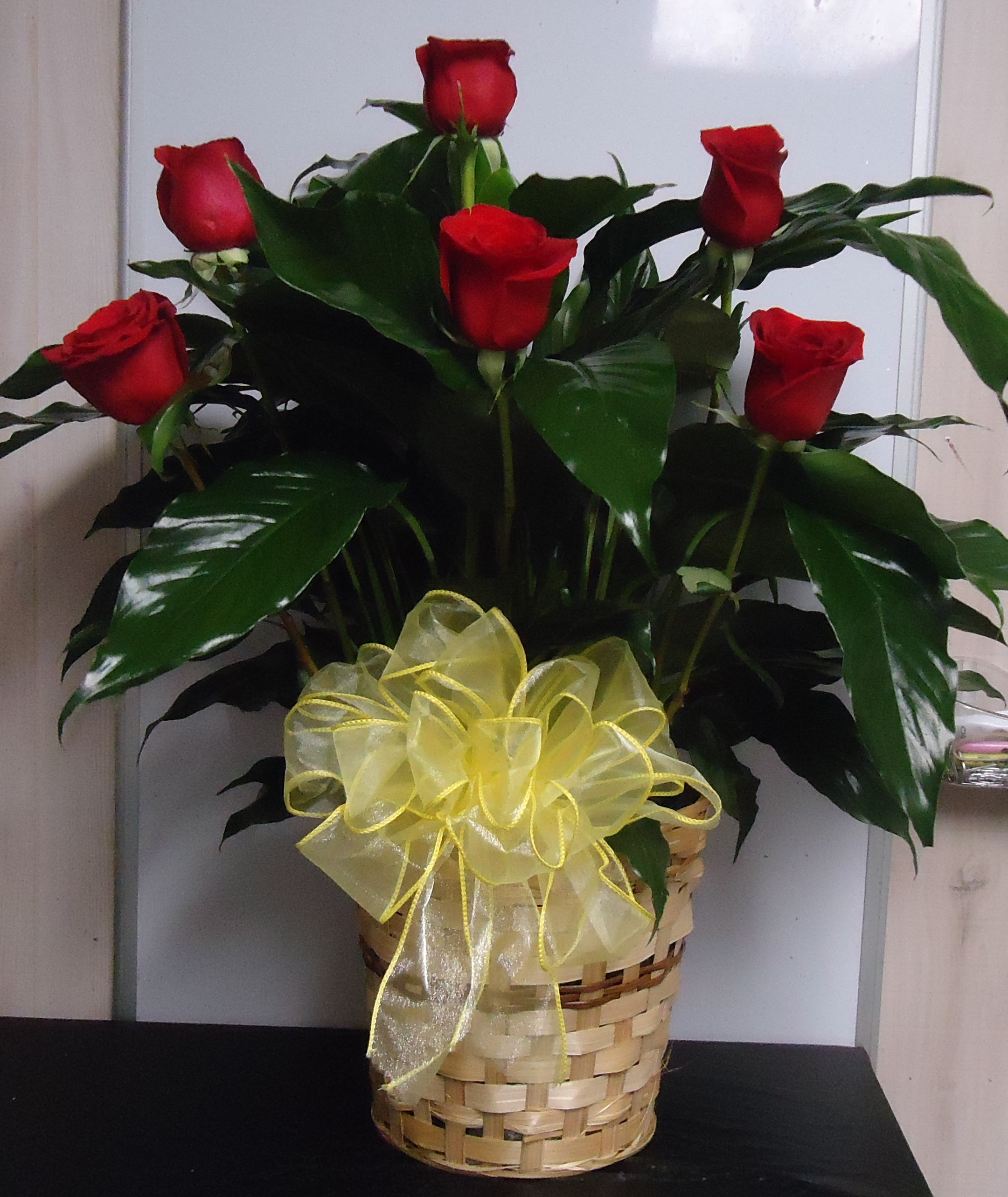 (26) Peace Lily Plant
W/ Six Red Roses)
$120.00