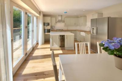 West Bay, Yarmouth show house