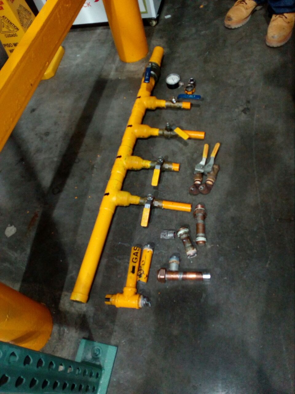 MANIFULL GAS