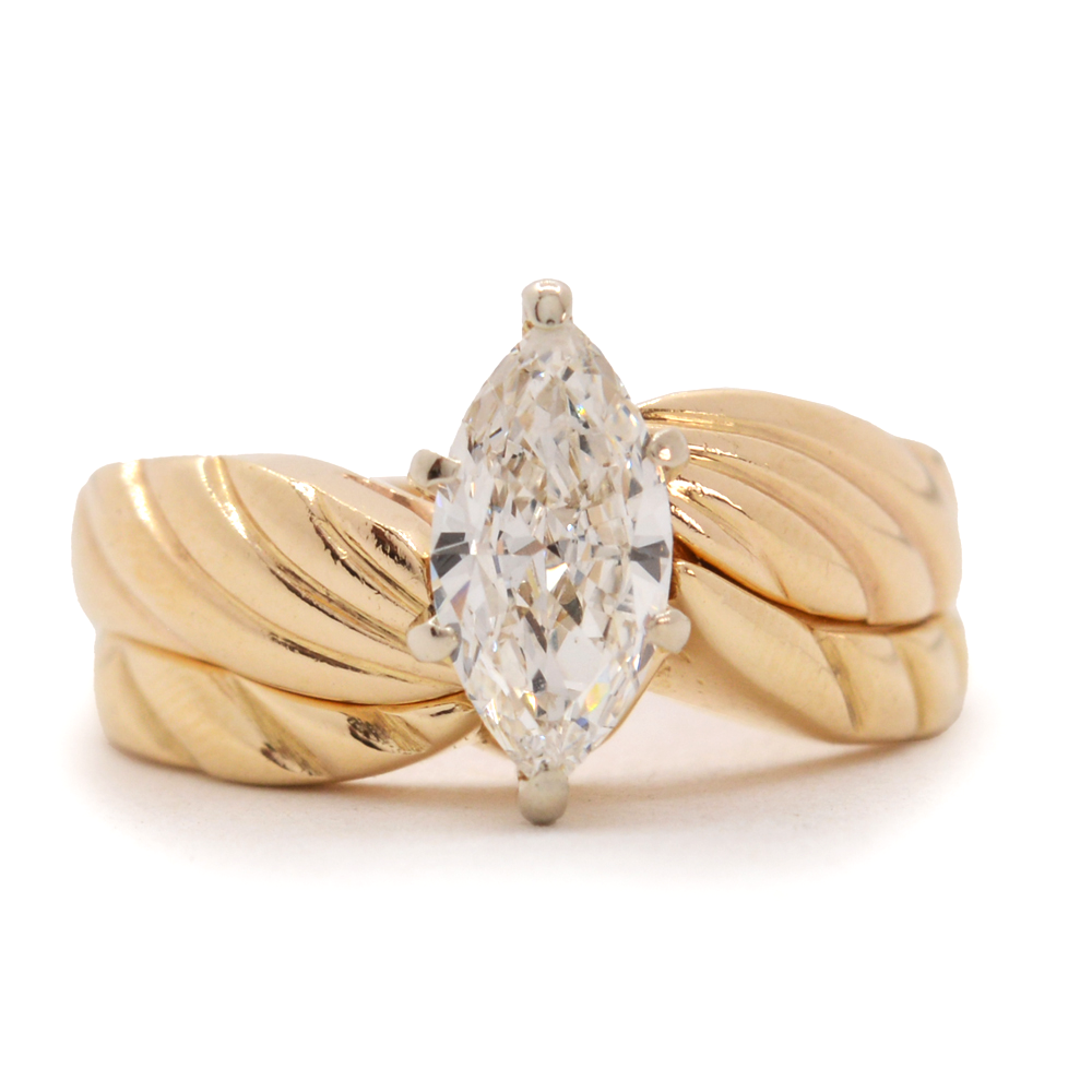 0.65CT MARQUISE DIAMOND WEDDING SET $2,250
