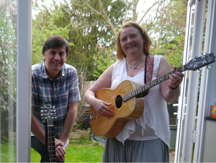 Maggie Kenny making her cat themed Tenor 'purr' !