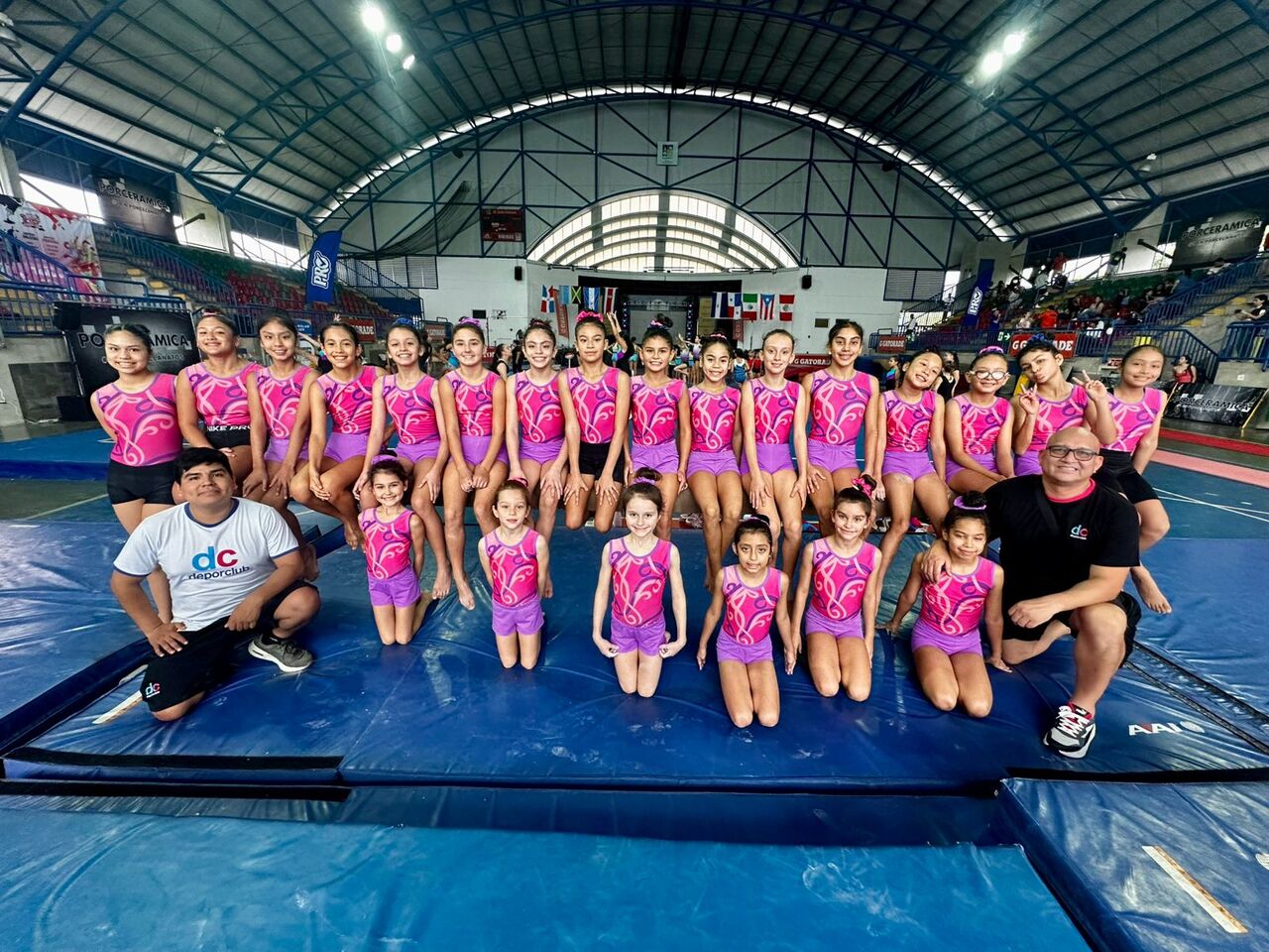 Gimnastas de Deporclub en Costa Rica