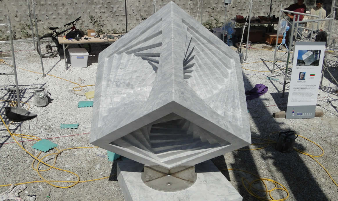 https://0201.nccdn.net/4_2/000/000/00d/f43/radoslav-sultov_spiral-cube_benq-sculpture-creation-workshop-14.jpg