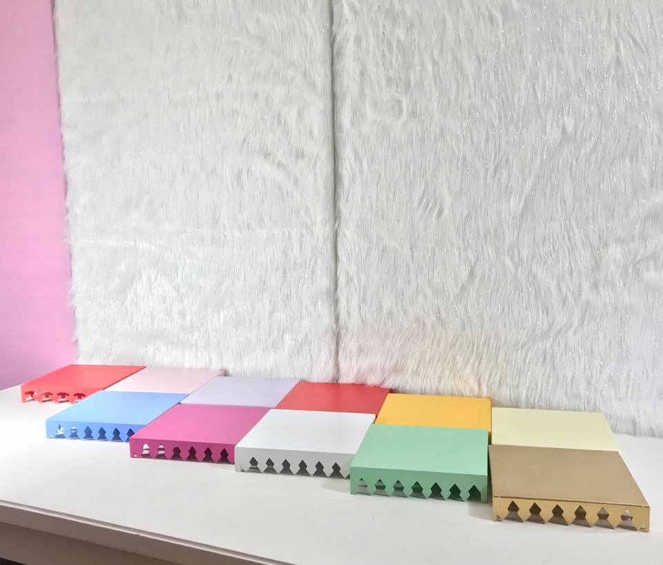 Bases Planas Troqueladas
Medidas: 30cm X 30cm 
$20.000