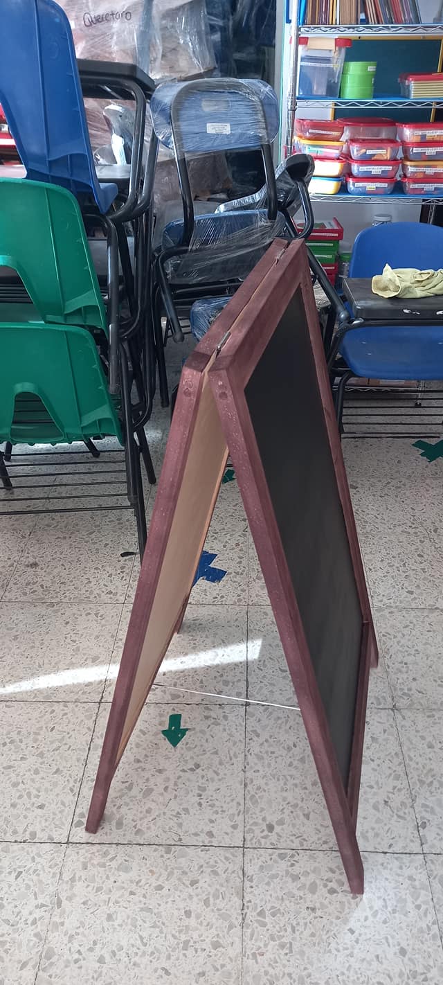 pizarron para letrero en "A"