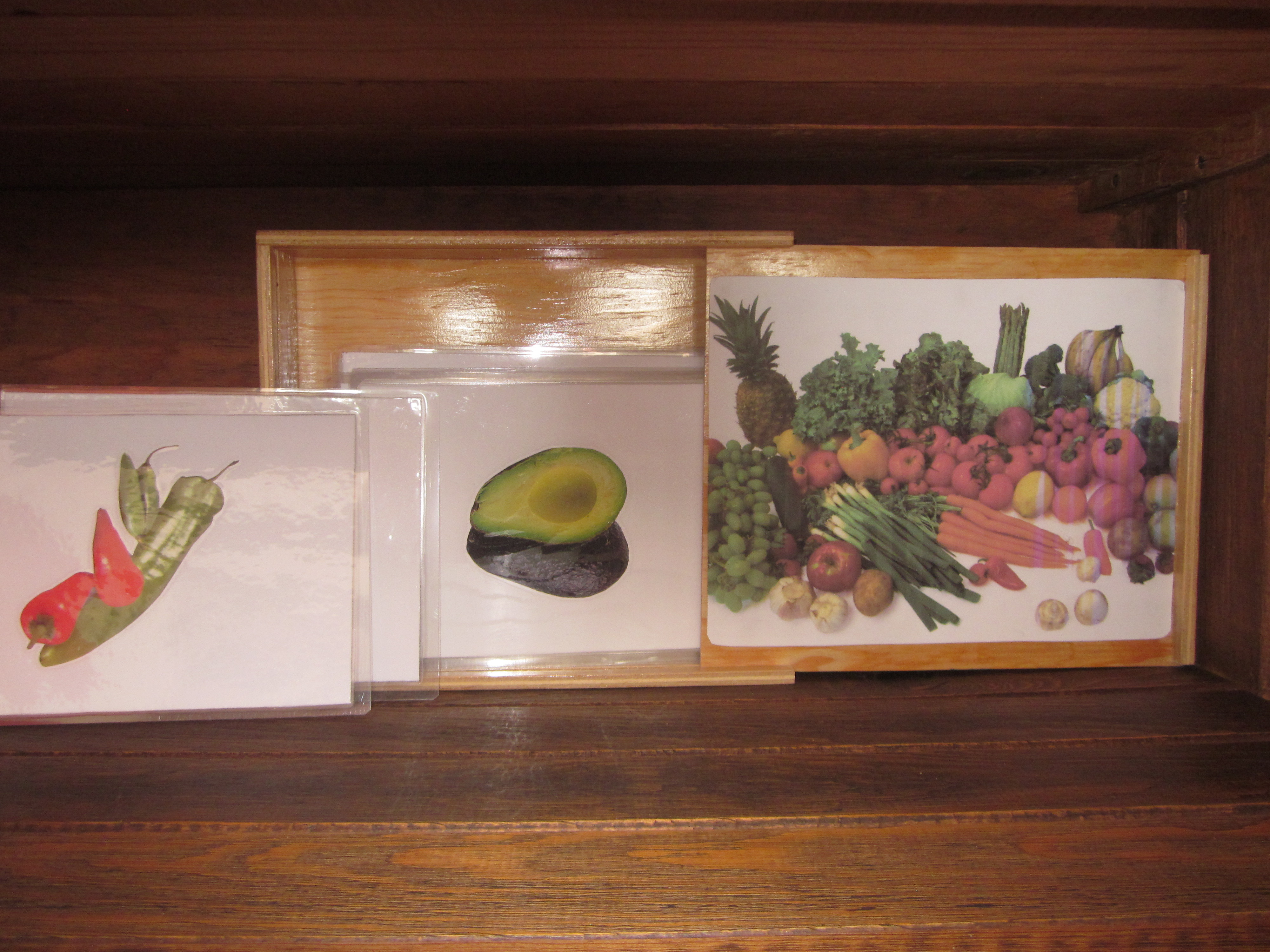 CAJA CON 16 TARJETAS VERDURAS
CIM 250

$ 495.00