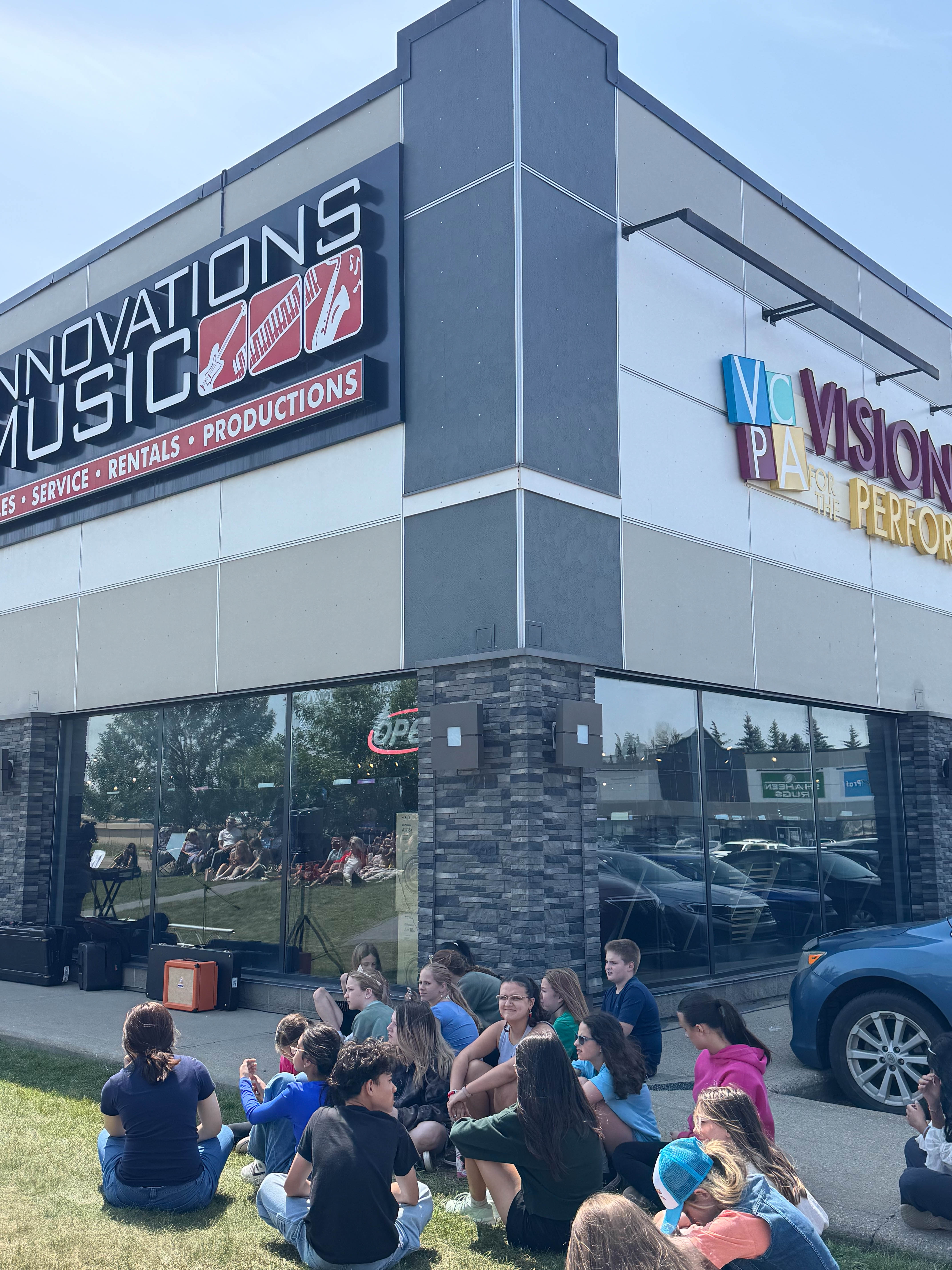 https://0201.nccdn.net/4_2/000/000/00f/745/edmonton-order-21.jpg