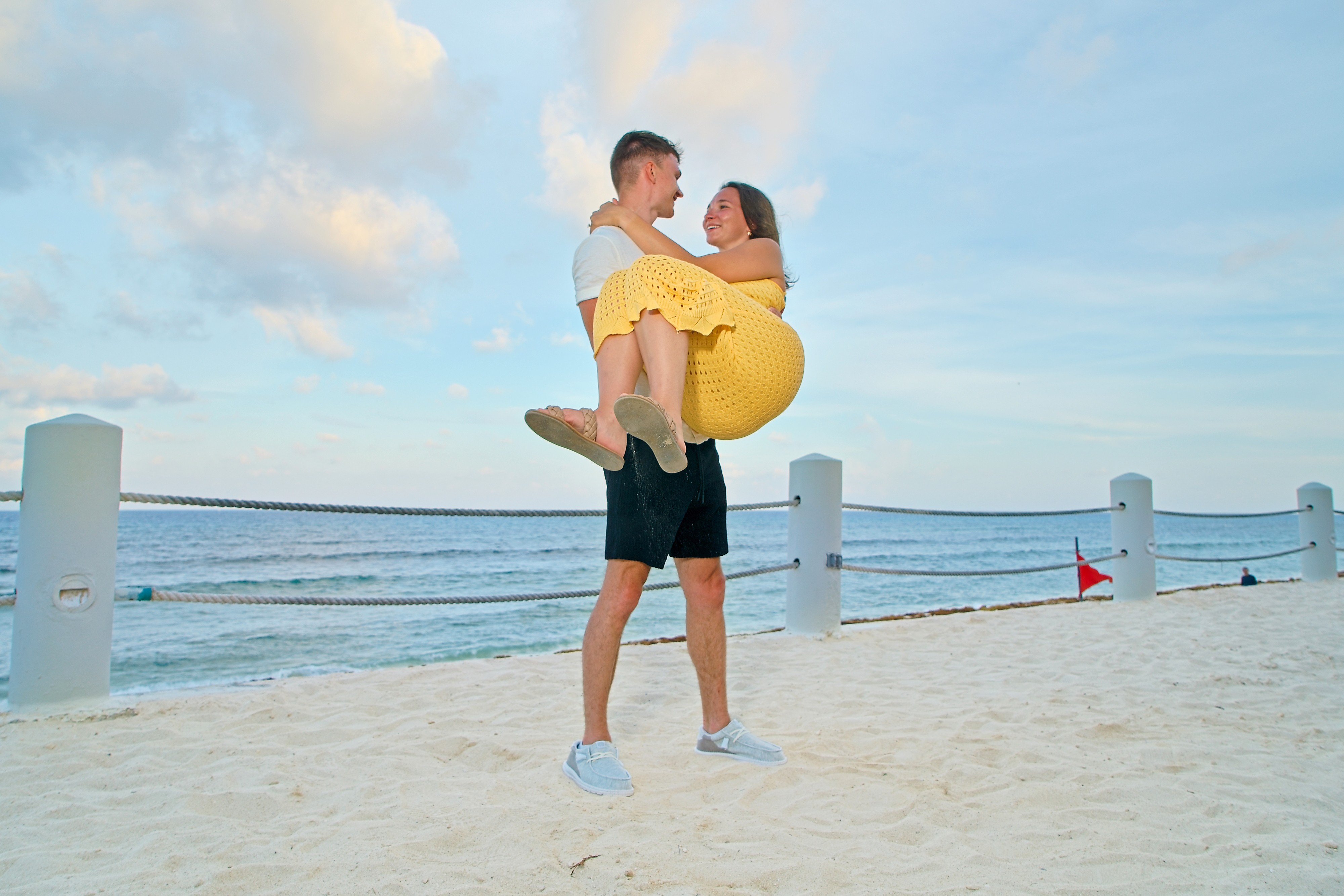 https://0201.nccdn.net/4_2/000/000/00f/745/engagement-moment-captured-%E2%80%93-proposal-photos20.jpg