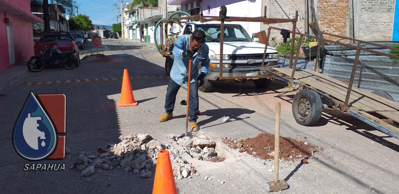 EXCAVACIÓN PARA REPARACIÓN DE LINEA DE DRENAJE GRAL. C. MANUEL GONZALEZ GATICA, COL. ALTAVISTA DE JUAREZ