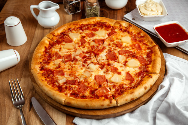 https://0201.nccdn.net/4_2/000/000/010/19b/pizza-hawaiana-ja.jpg