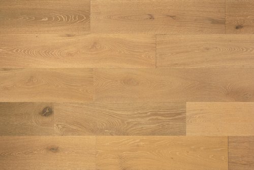Brittany Collection Stonegate
LUXURY FLOORING
5/8” x 10.25” - 4MM TOP LAYER - LENGTHS TO 7.25’
60% FULL LENGTH
EUROPEAN WHITE OAK