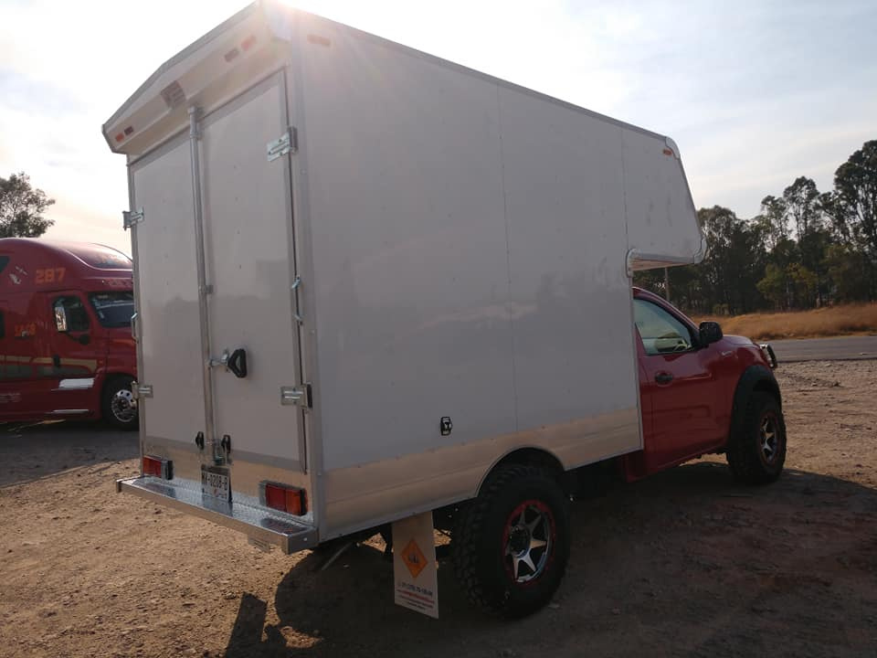 campers volado chasis nissan  