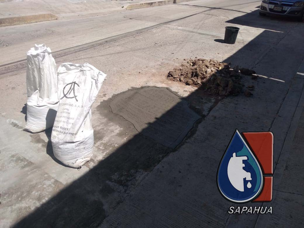 BACHEO EN LA C. MICAELA GALINDO, COL. SAN ISIDRO PONIENTE