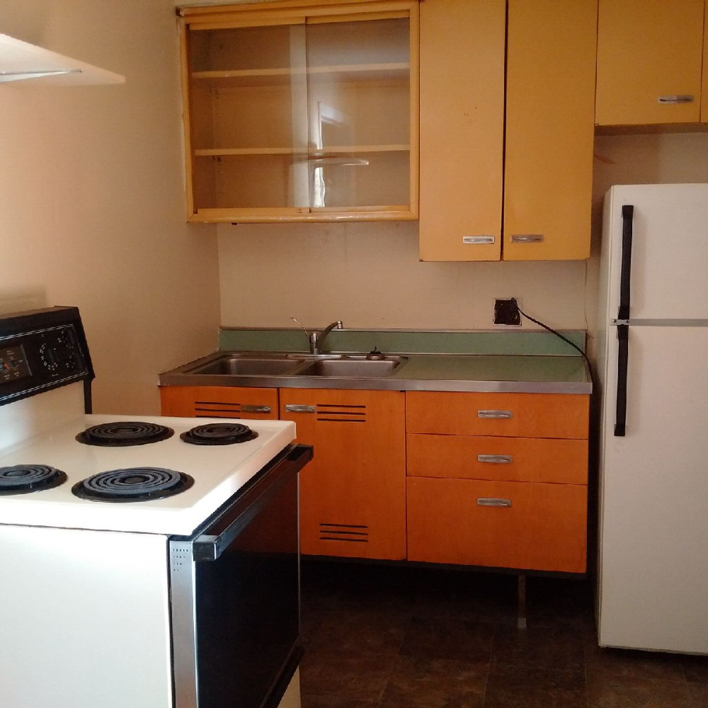 120 Pitt St. #7 Kitchen