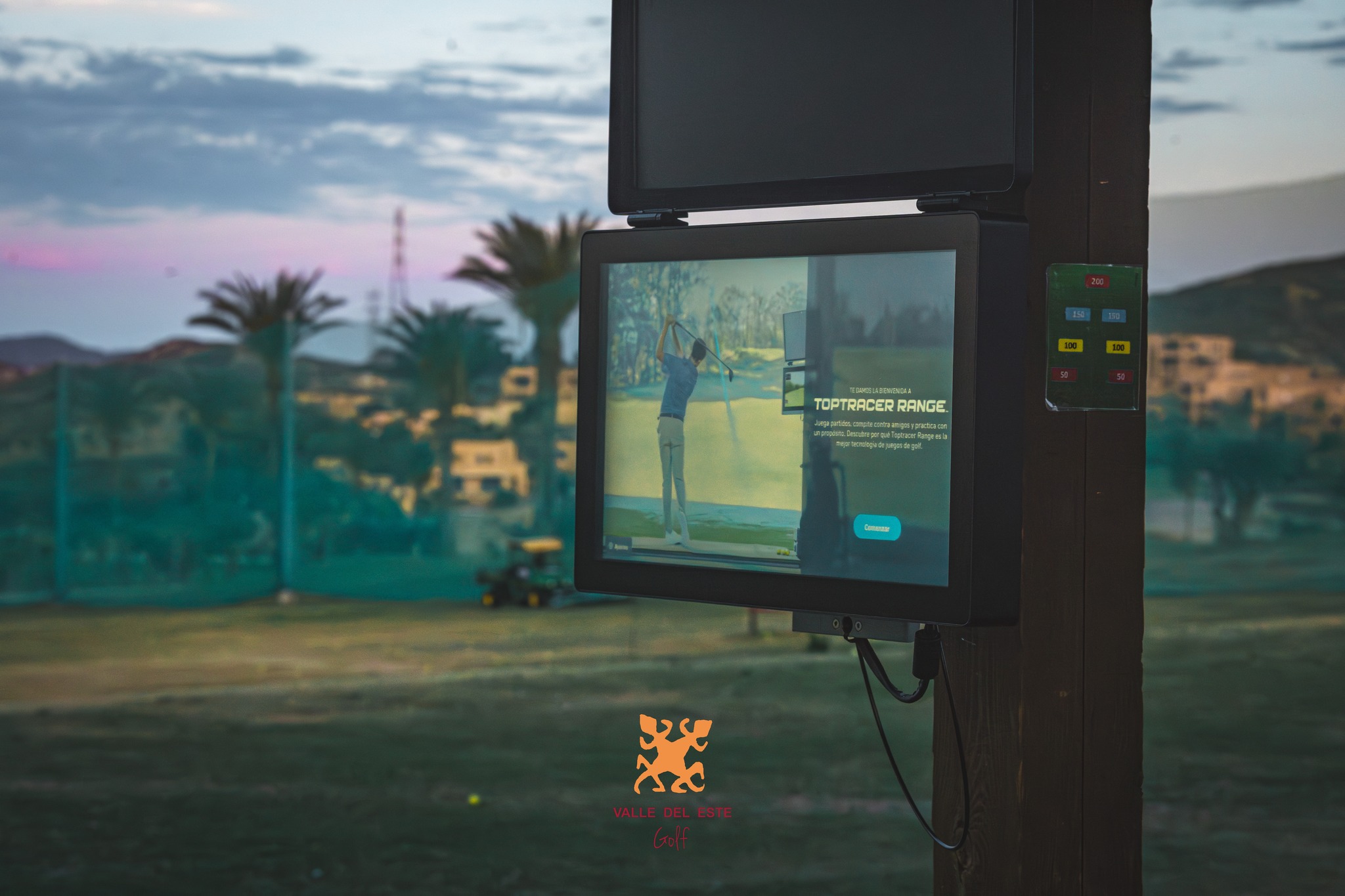 https://0201.nccdn.net/4_2/000/000/011/751/toptracer-driving-range2.jpg