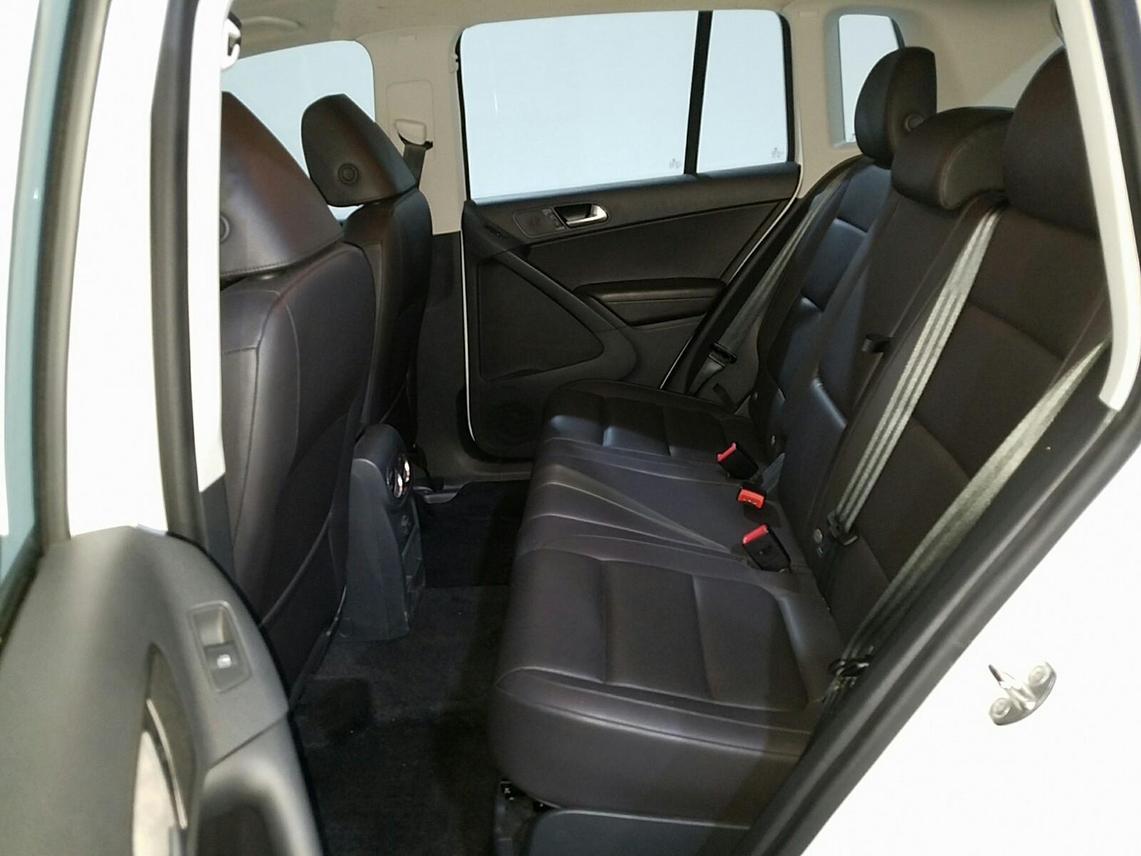 INTERIORREAR