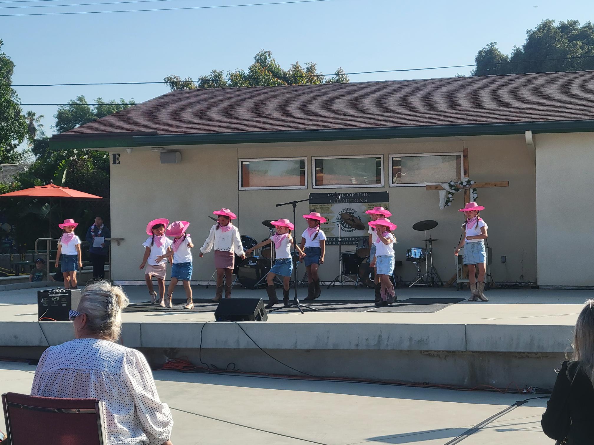 FAMILY FUN NIGHT - 5/17/2024