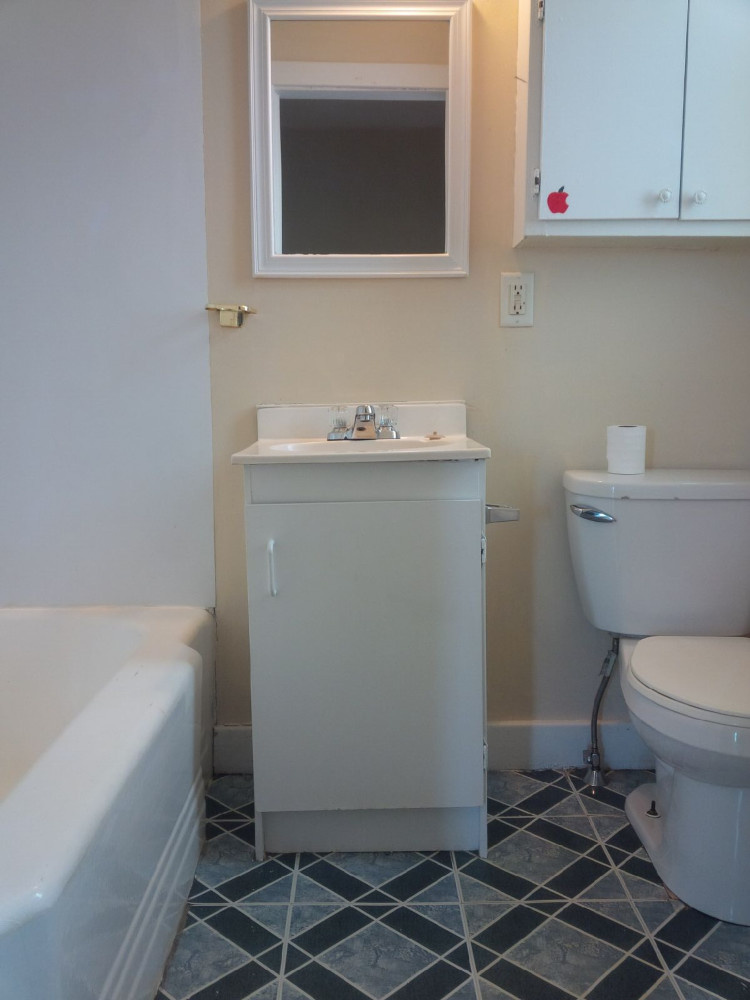 30 Clarendon #5 Bathroom