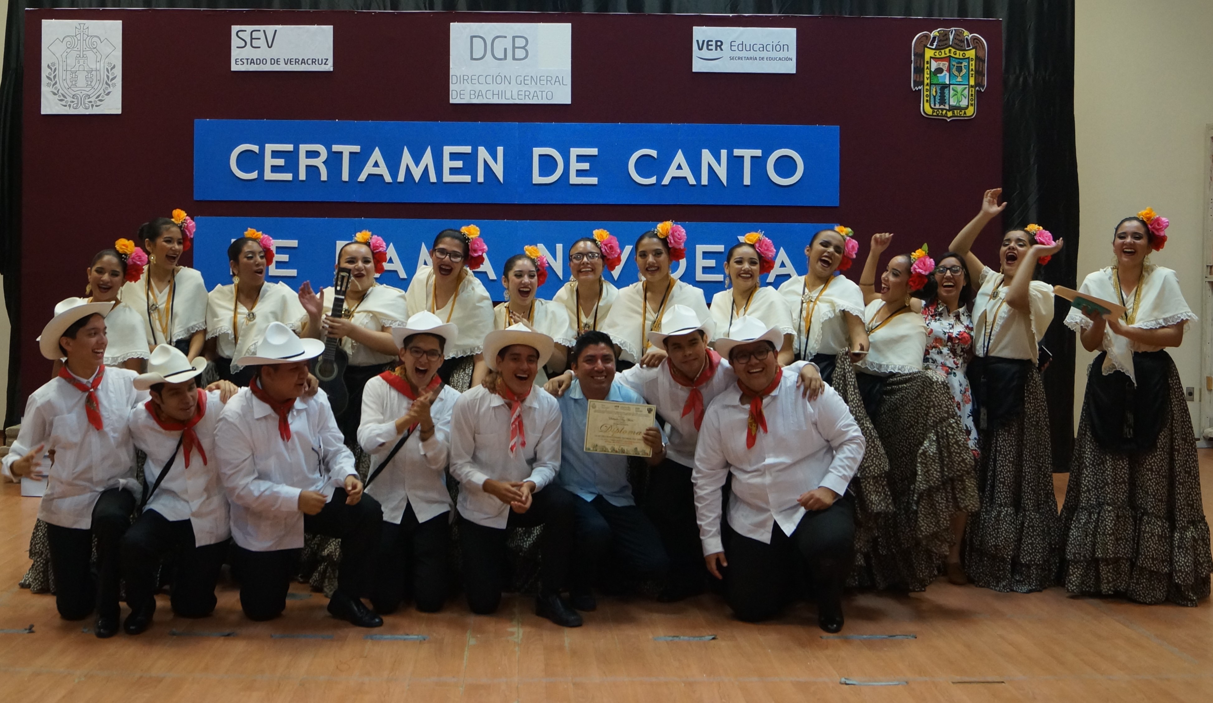 1ER. LUGAR CERTAMEN DE CANTO DE RAMA NAVIDEÑA
1 DE DICIEMBRE 2017 FASE ZONAL