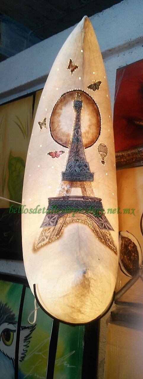 https://0201.nccdn.net/4_2/000/000/017/e75/L--mpara-media-luna--Torre-Eiffel-483x1280.jpg