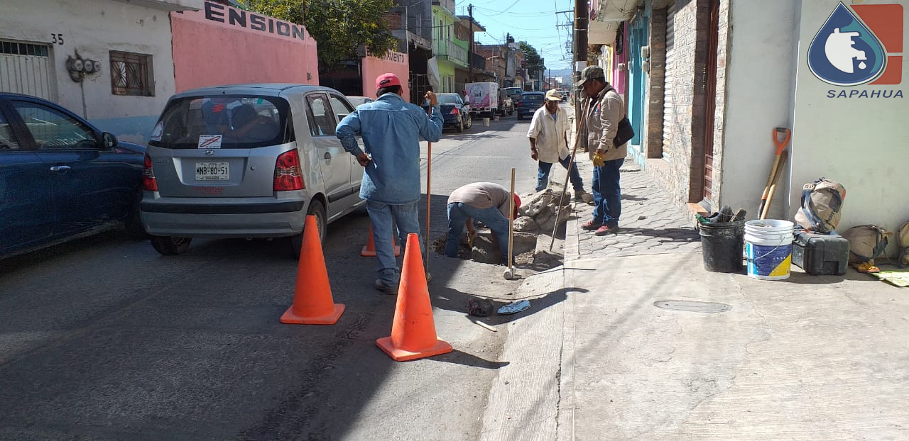 REPARACIÓN DE SOCAVÓN EN CALLE BRAVO, COLONIA CENTRO