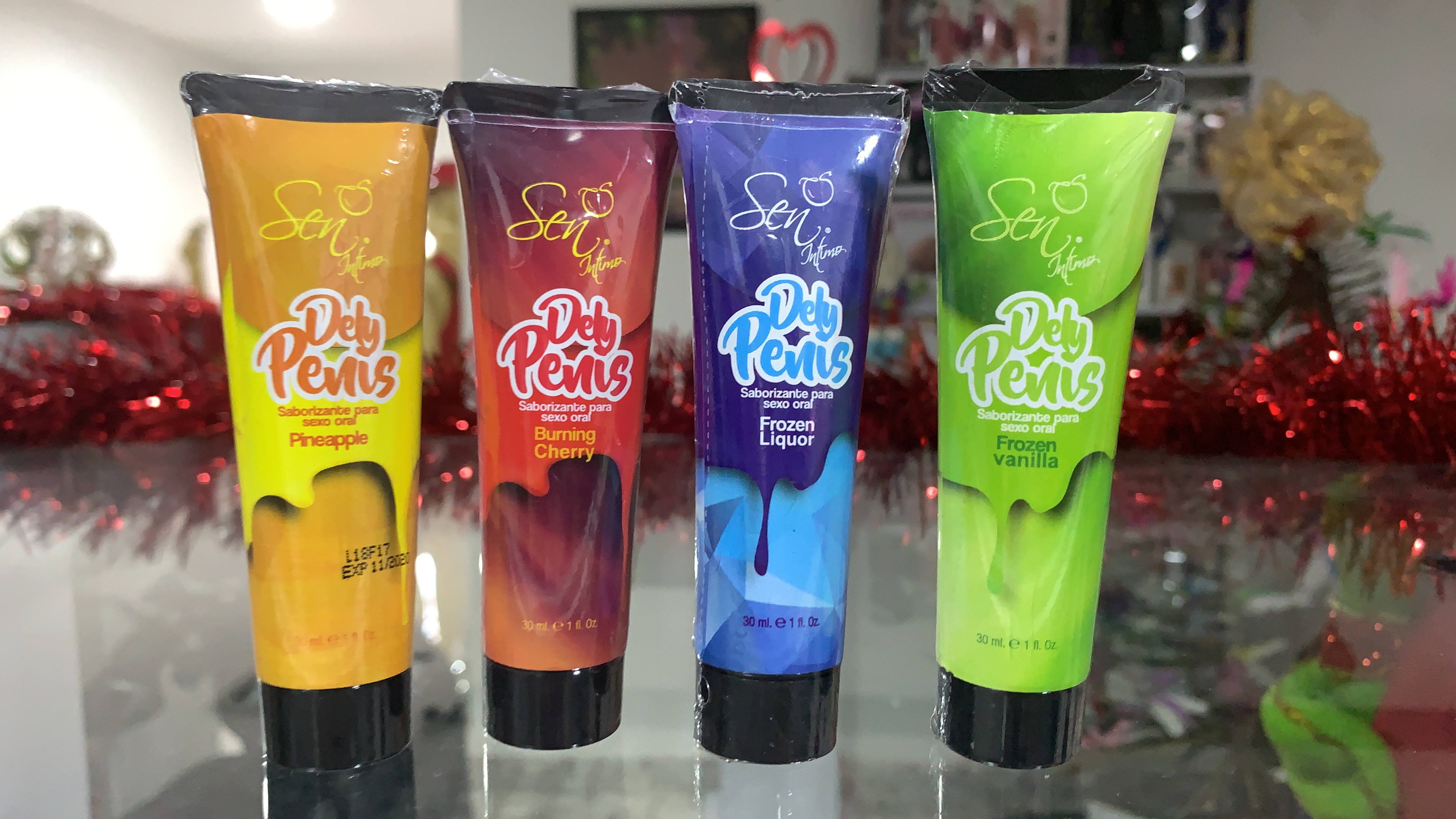 DELLY PENIS
LUBRICANTE ESPECIALMENTE DISEÑADO PARA EL SEXO ORAL MASCULINO, ALIVIA EL REFLEJO DE ARCADA PARA DISFRUTAR DE UN ORAL MUCHO MAS PLACENTERO, DE SENSACIONES CALIENTES Y FRIAS 
PIÑA HOT
CEREZA CHOCOLATE HOT
FRESA HOT
VAINILLA FRIO
TEQUILA FRIO
$ 27.000