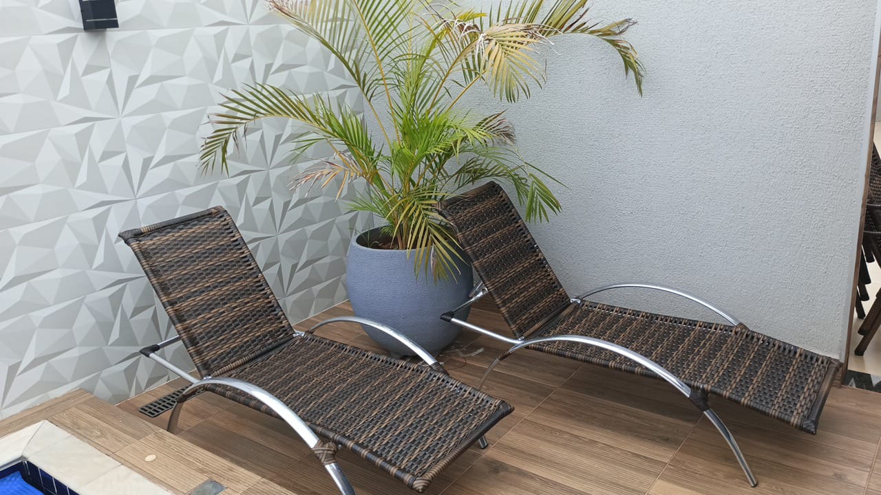 espreguiçadeira elegante  com 6 posições