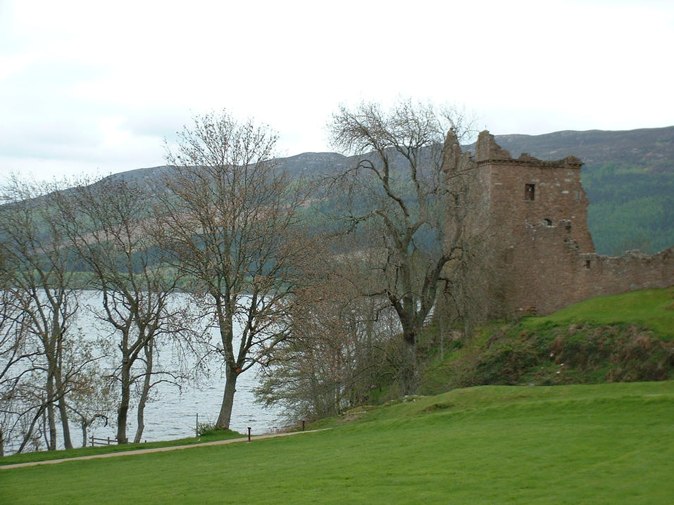  Urquhart  Castle, Loch Ness