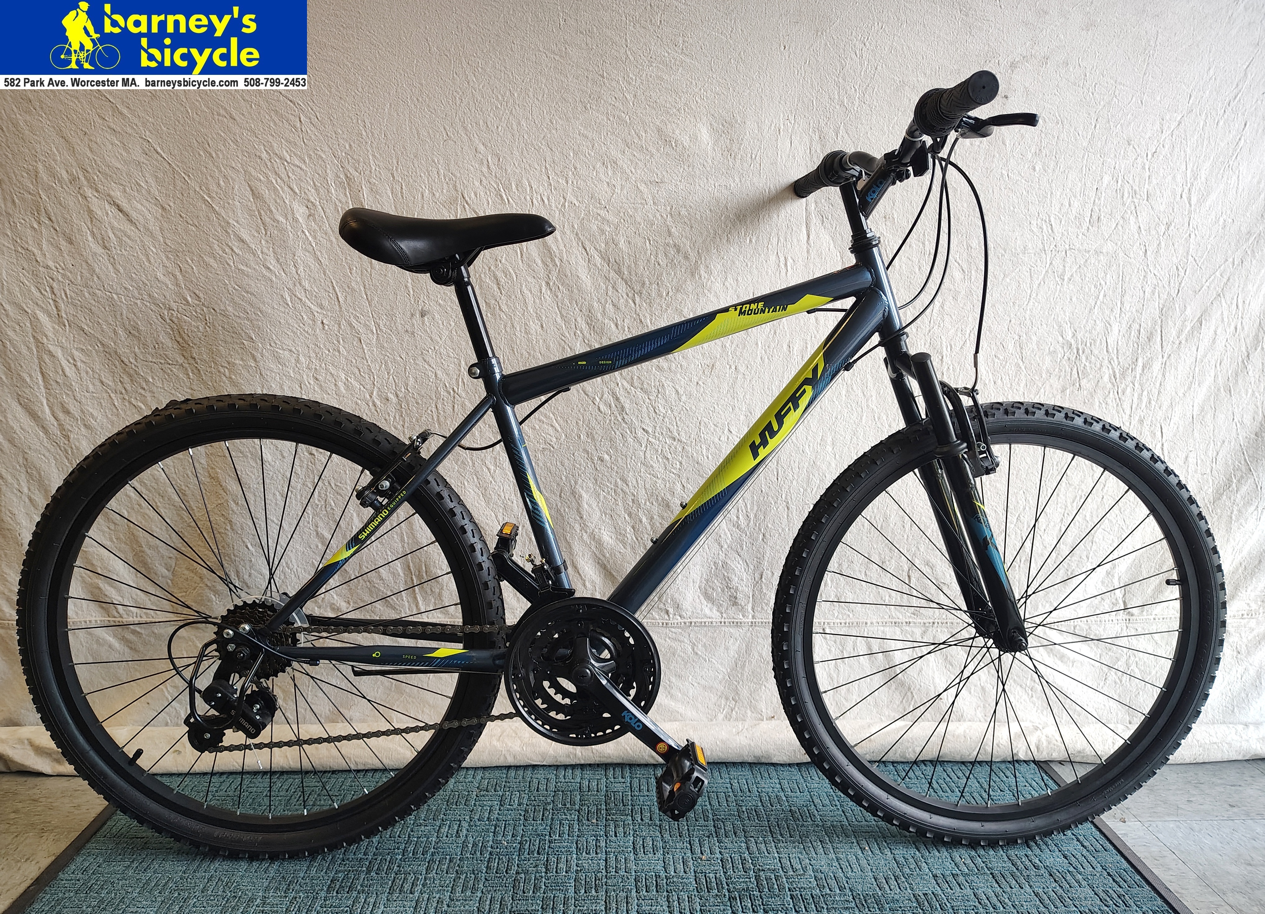 Huffy Stone Mountain
Frame Size: 17" MD / Rider Height: 5'6-5'9
Price: $189.00
