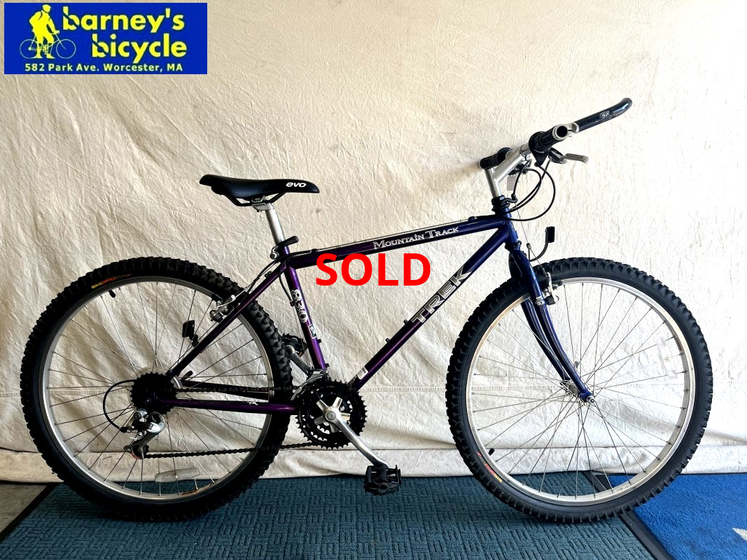 Trek 830
Frame Size: 16" SM / Rider Height: 5'4-5'7
Price: $349.00 (Professionally Tuned)