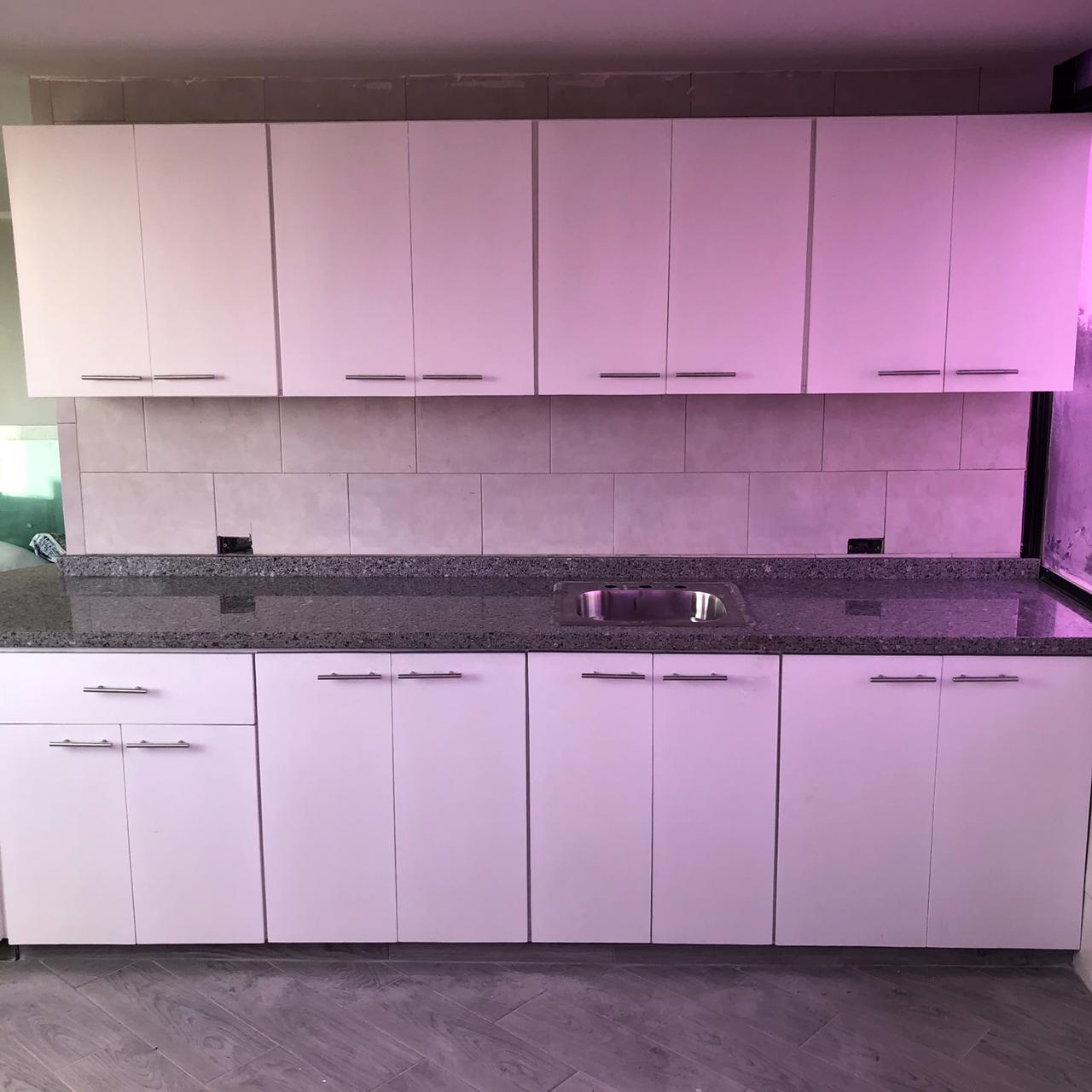 Emely Tours
Diseño, fabricación e instalación de cocina. Instalación de plomería