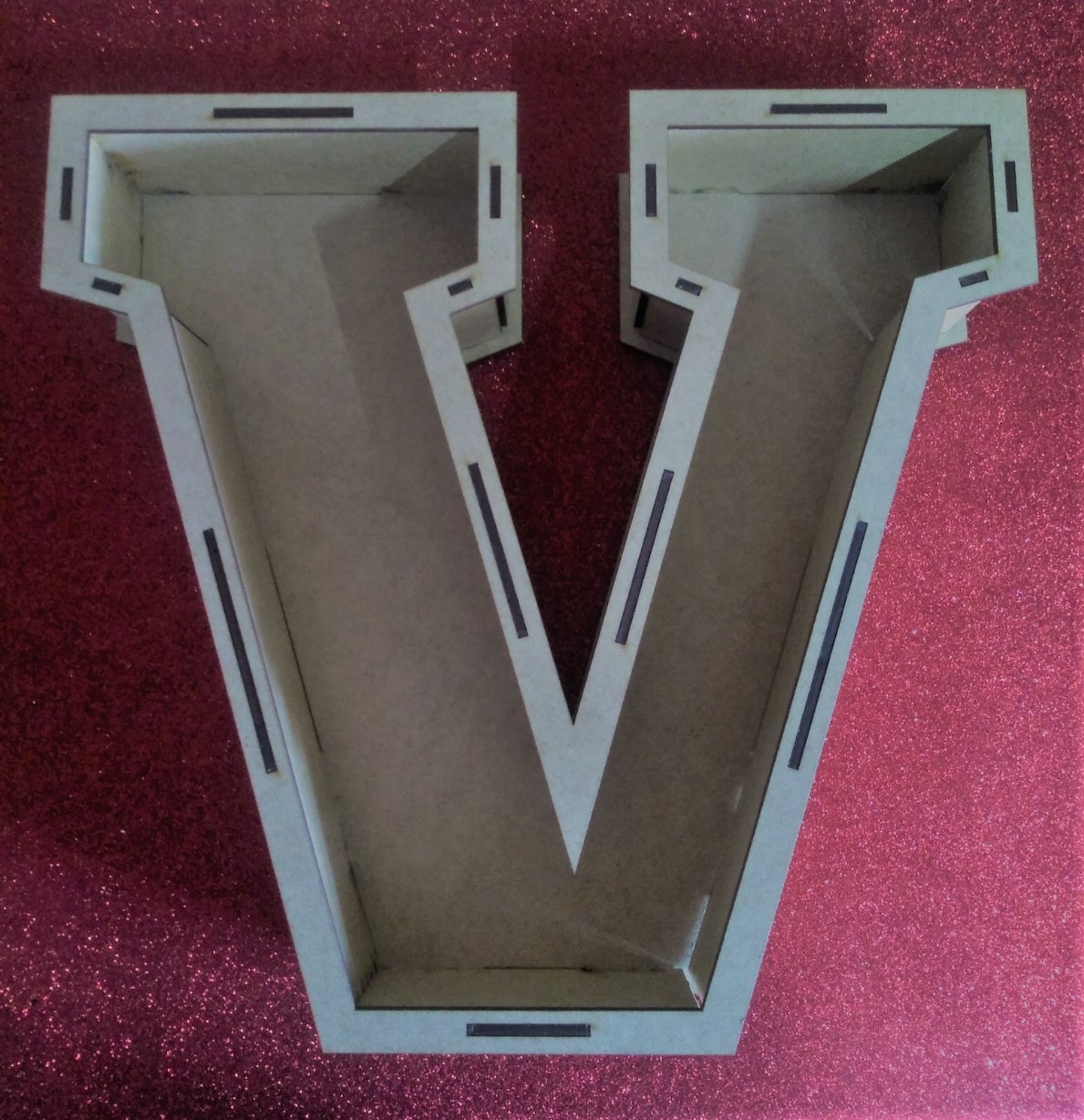 Letra 3D
30 cm Alto, 06 cm Profundidad
$150.00