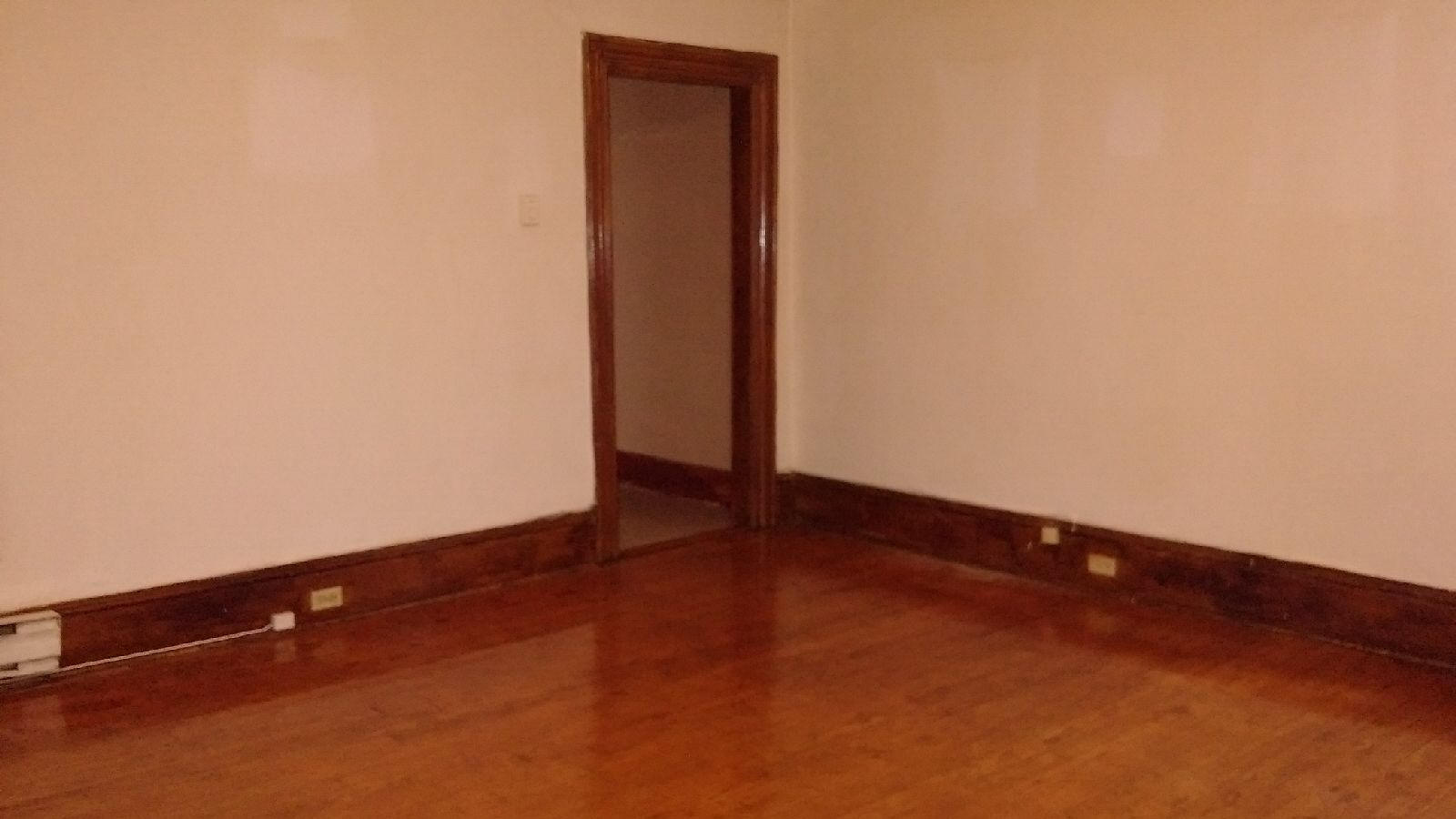 186 Saint James #3 Living Room