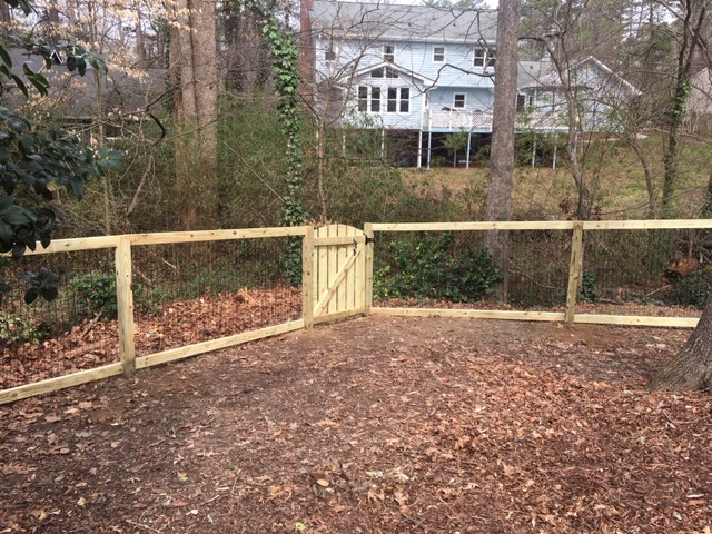 4' PT 2 RAIL WITH BLACK WIRE