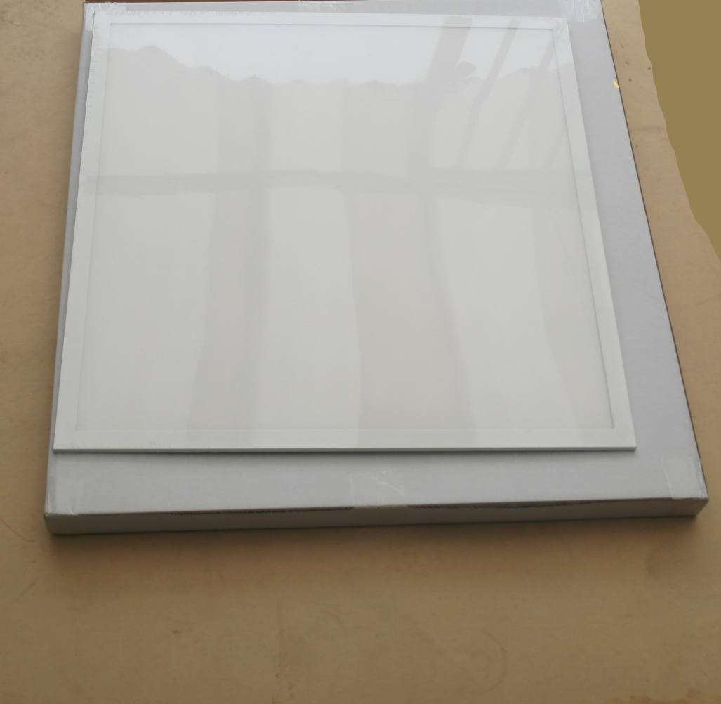 Ecopanel 60x60 40W Led 6500°K 
Lumek 40.000Hrs Cod;15038
