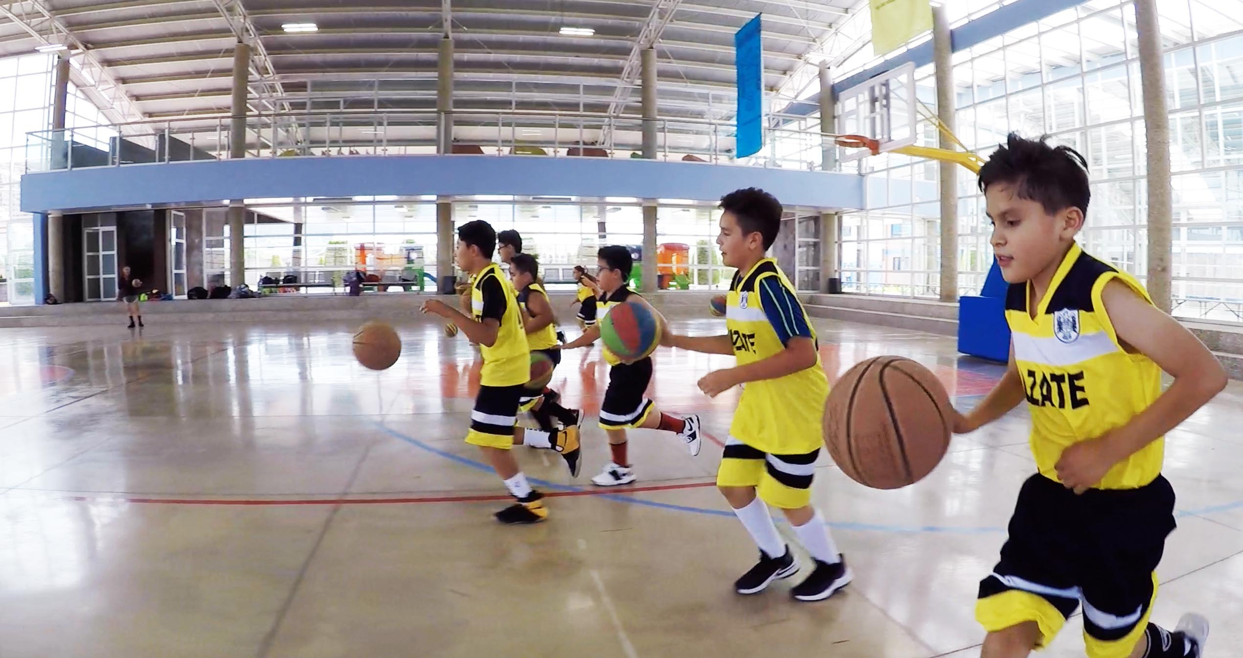 https://0201.nccdn.net/4_2/000/000/01e/20c/basquet-5-2540x1344.jpg
