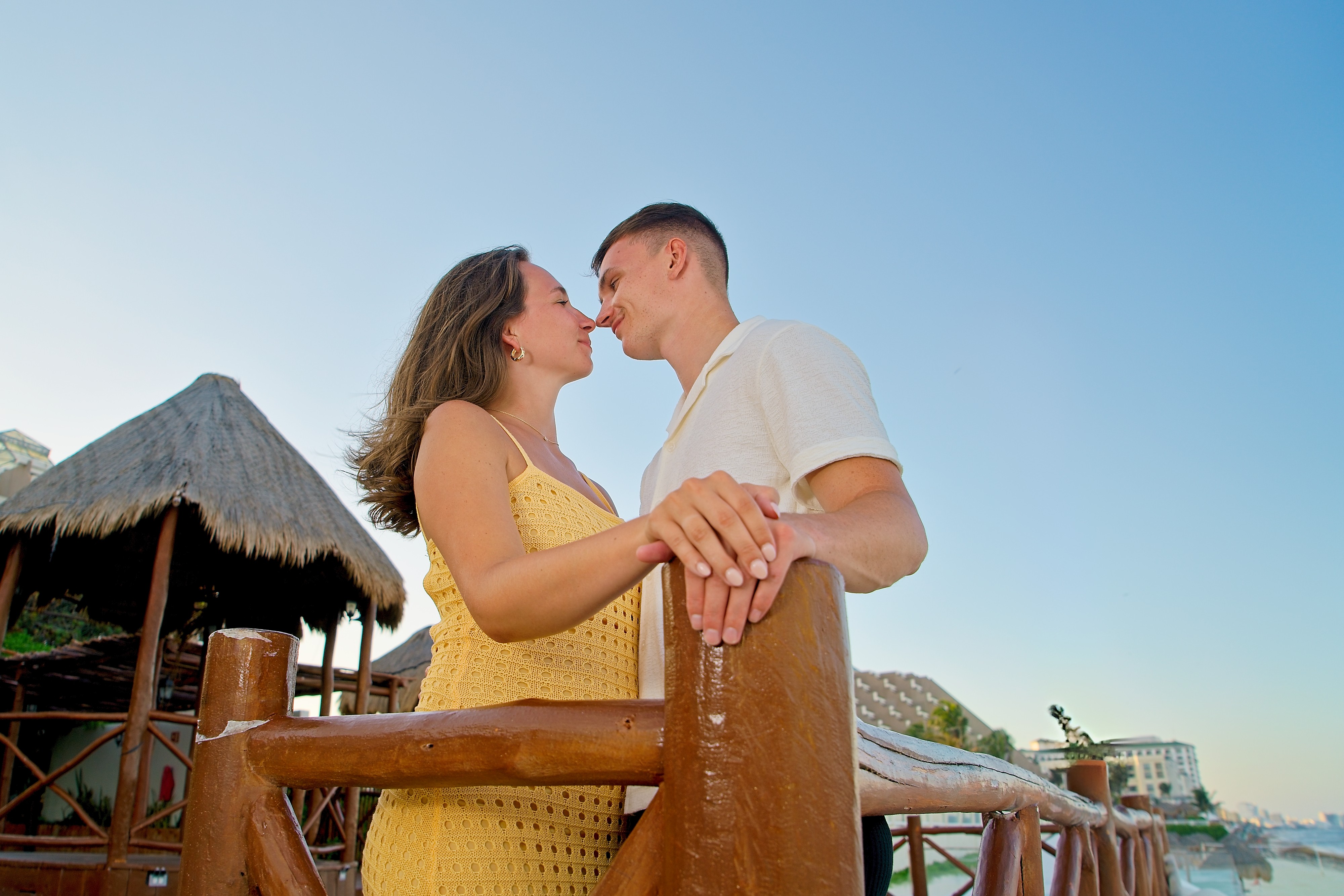 https://0201.nccdn.net/4_2/000/000/01e/20c/engagement-moment-captured-%E2%80%93-proposal-photos34.jpg