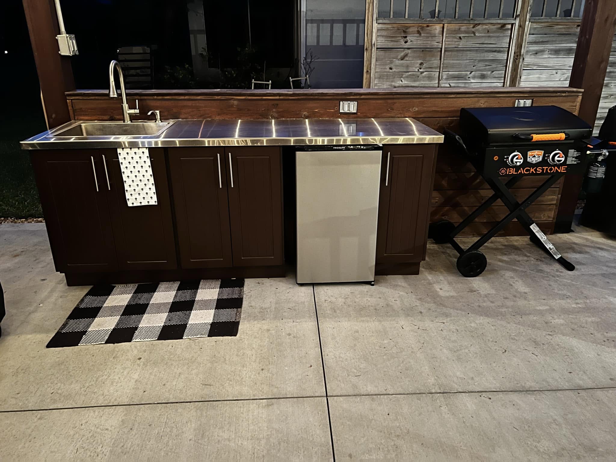 https://0201.nccdn.net/4_2/000/000/01e/20c/outdoor-kitchen1.jpg