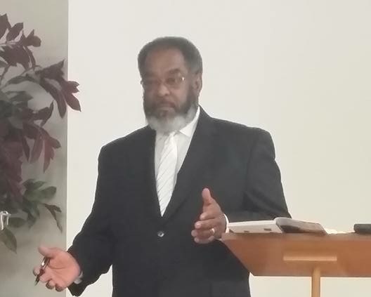 https://0201.nccdn.net/4_2/000/000/01e/20c/pastor-teaching-ss-2.jpg