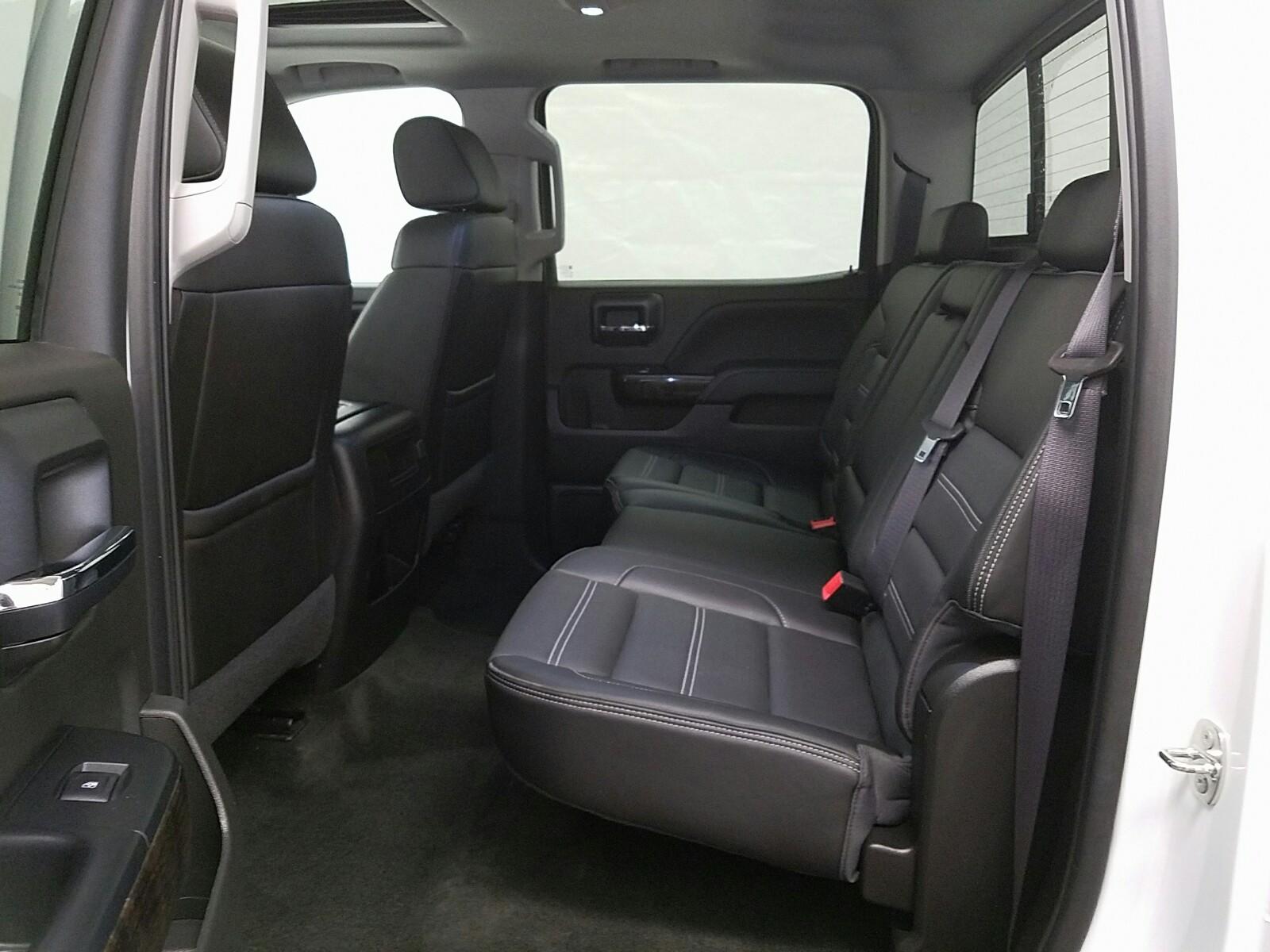 INTERIORREAR