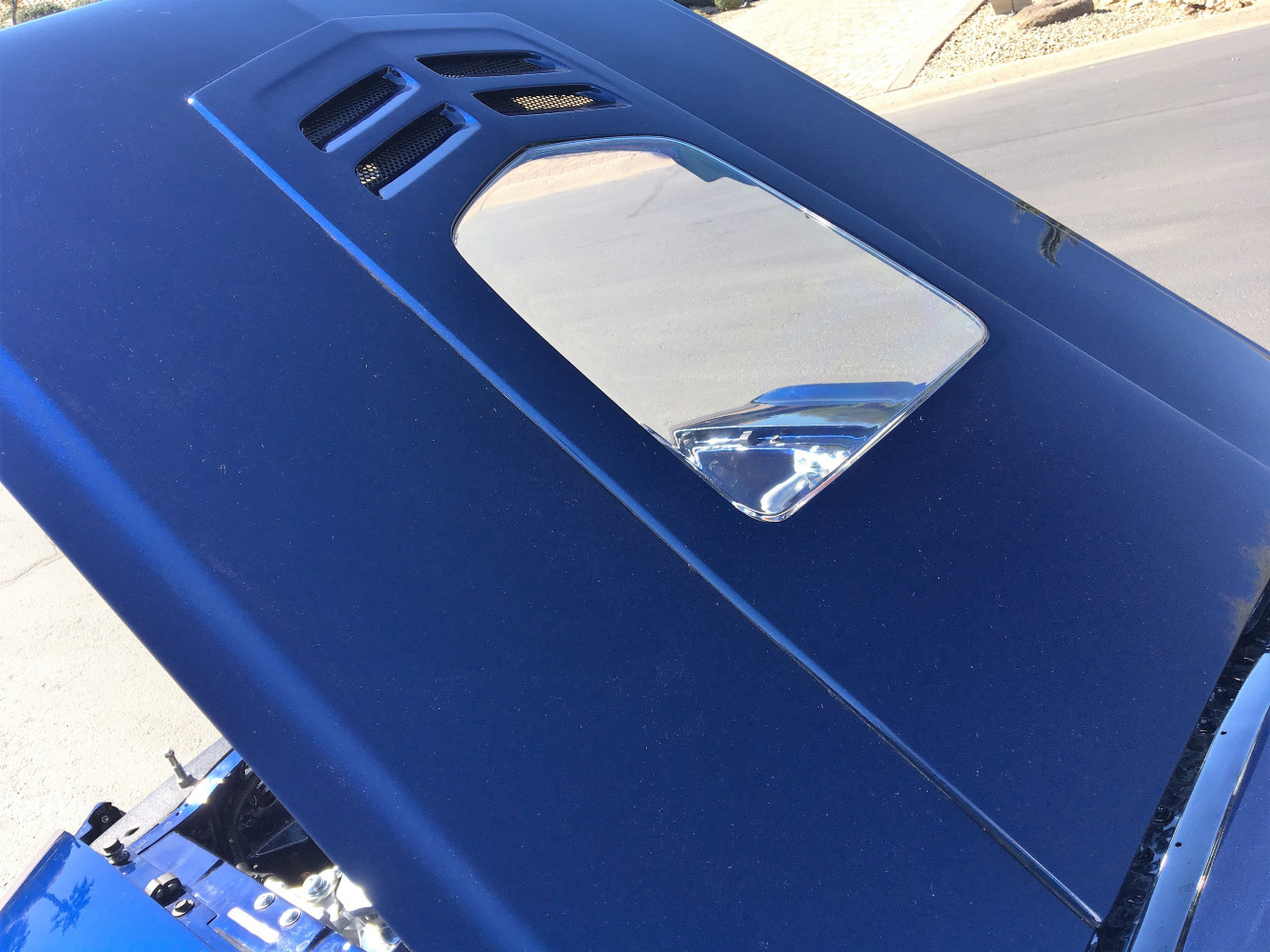Hood has heat extractors