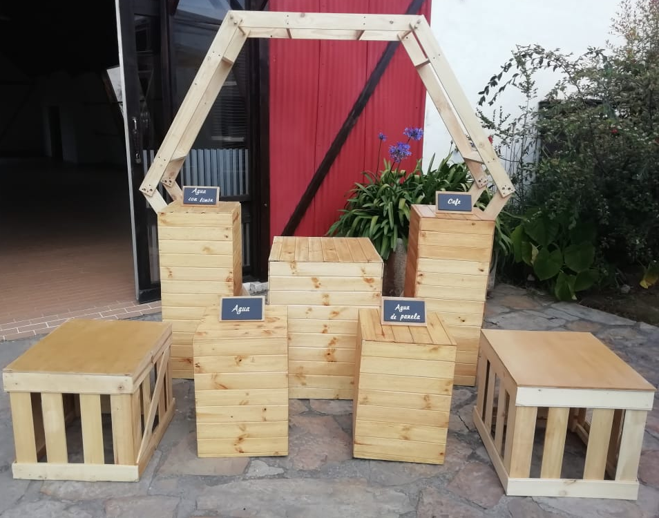 kit 5 Cubos Madera Natural
Principal 60x60cm
80CM Altura.
Alta 1,02 M Altura .41x41cm
Pequeña 58 CM Altura.41x41cm
$ 200.000
Guacal Gigante Color Madera
$35.000
51cm Alto
58cmX54cm