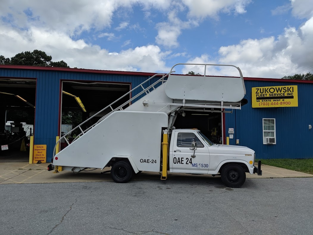 https://0201.nccdn.net/4_2/000/000/023/130/Stair-truck-1052x789.jpg