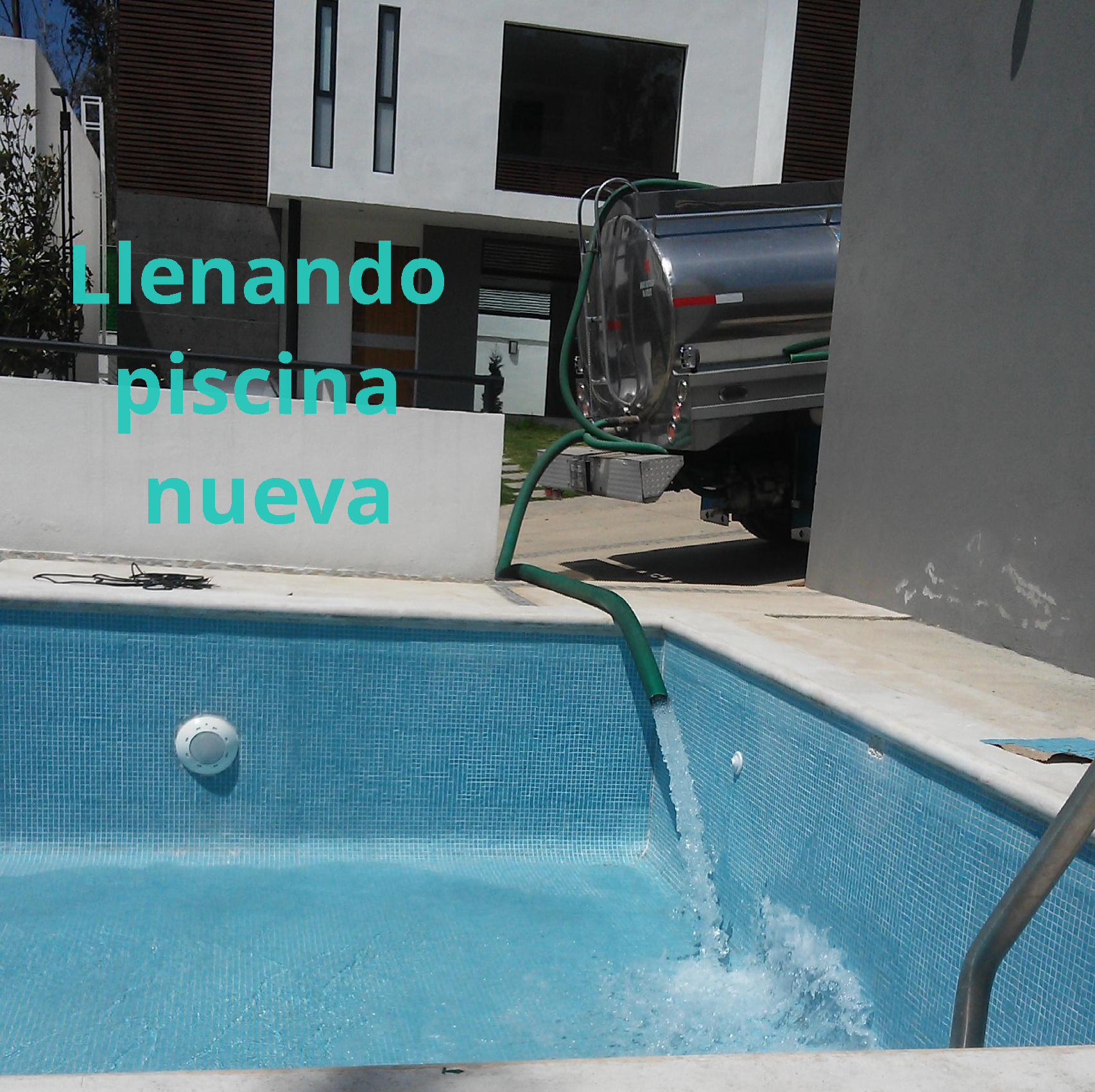 https://0201.nccdn.net/4_2/000/000/023/130/piscina-nueva-3-2560x1706-1706x1702.jpg