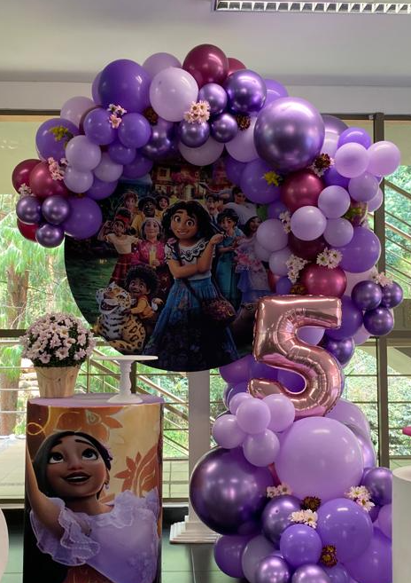 Circulo Efecto 3D Tematico
1.30m diametro x 2.20cm Altura
$80.000