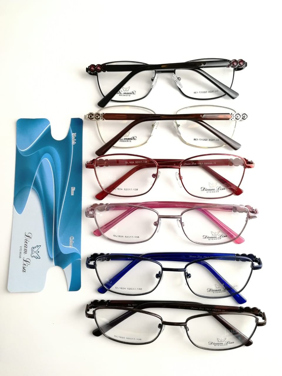 Modelo: DL1624
Colores: Vino, Azul, Cafe, Rosa, Negro y Cafe con Dorado